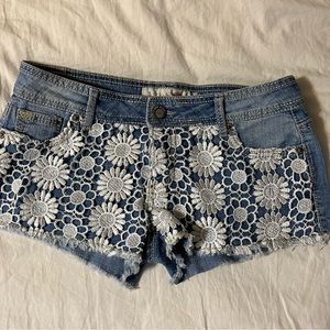 1Kiss shorts